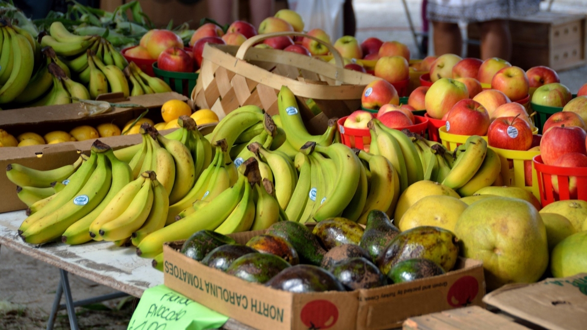 paulbr75-fruit-1619896_1920.jpg
