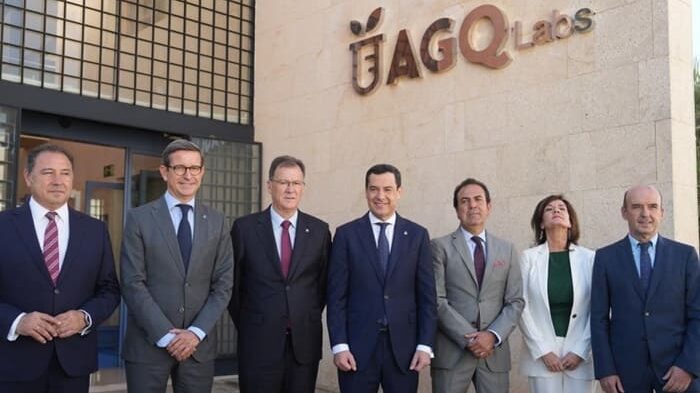 30-aniversario-del-grupo-agq-labs-e1700741574641.jpeg