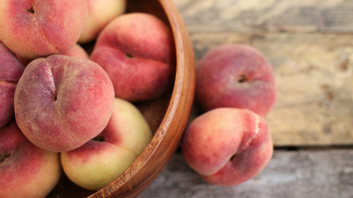 peach-3314679_1280.jpg