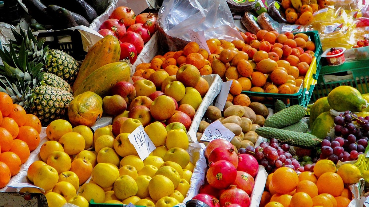 fruit-stand-2722944_1280.jpg